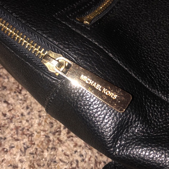 Black leather backpack - Picture 3 of 5